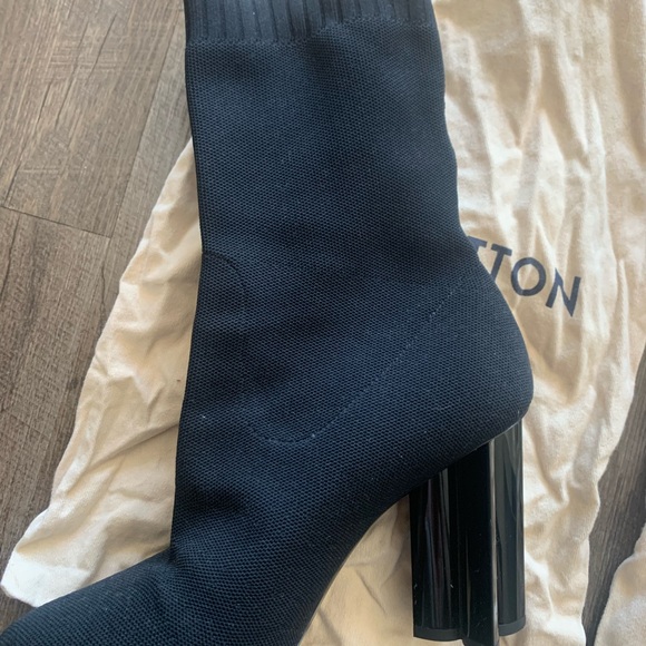 Louis Vuitton knitted sock boots in great quality with dust bags - Picture 3 of 8